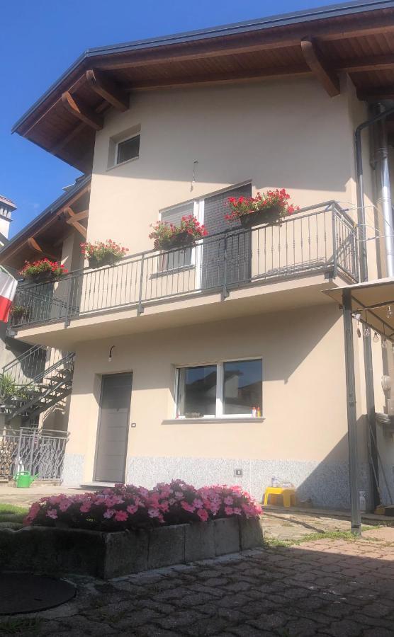 "La Bella Della Cappuccina" Casa Con Parcheggio Interno Gratuito Lägenhet Domodossola Exteriör bild