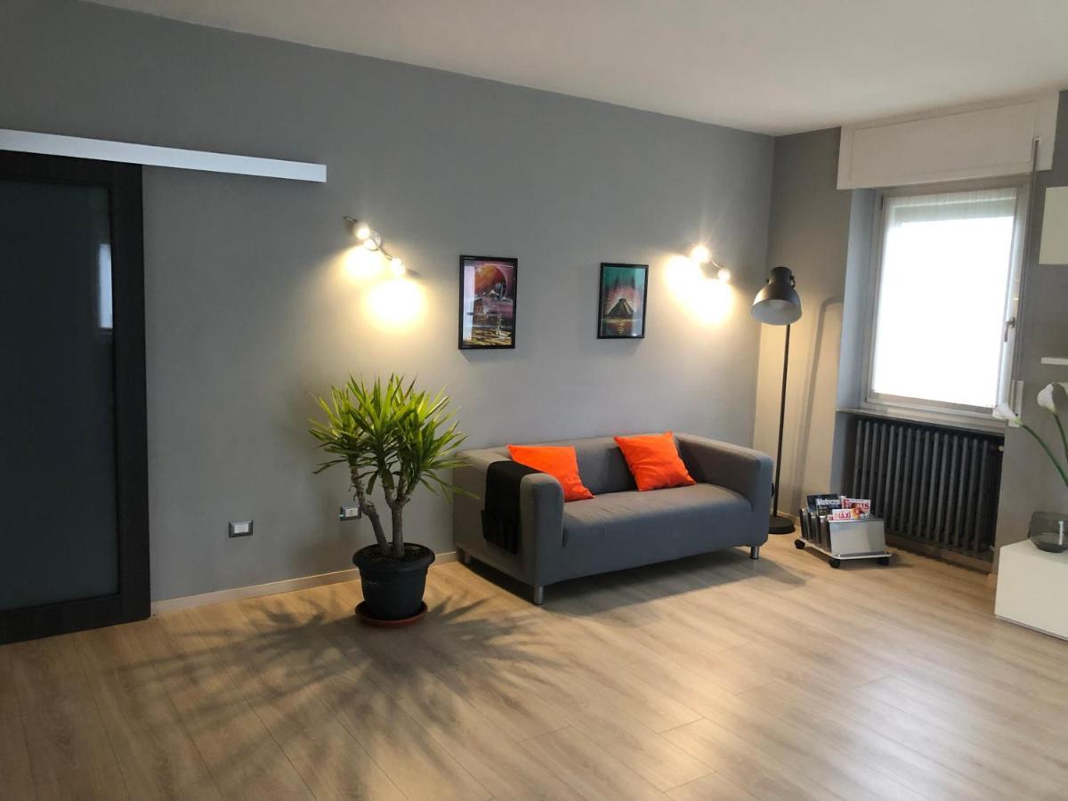 "La Bella Della Cappuccina" Casa Con Parcheggio Interno Gratuito Lägenhet Domodossola Exteriör bild