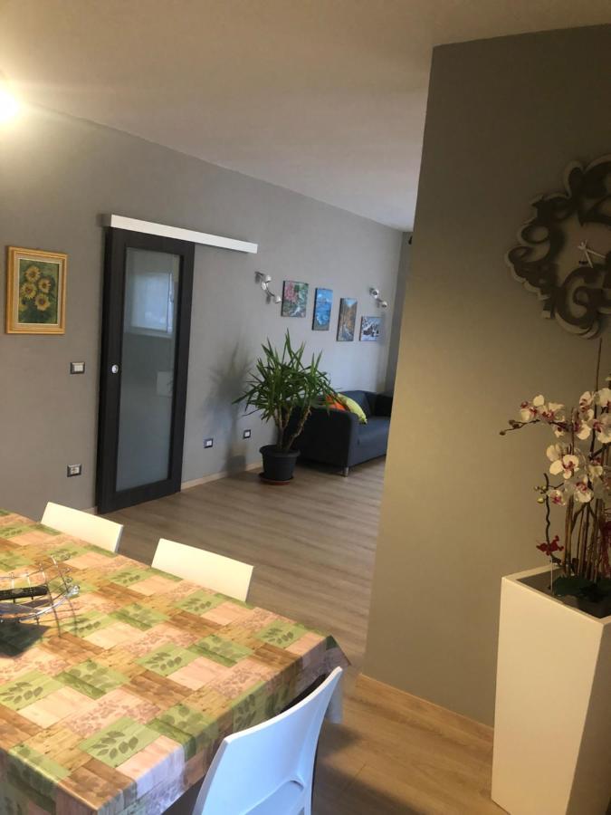"La Bella Della Cappuccina" Casa Con Parcheggio Interno Gratuito Lägenhet Domodossola Exteriör bild